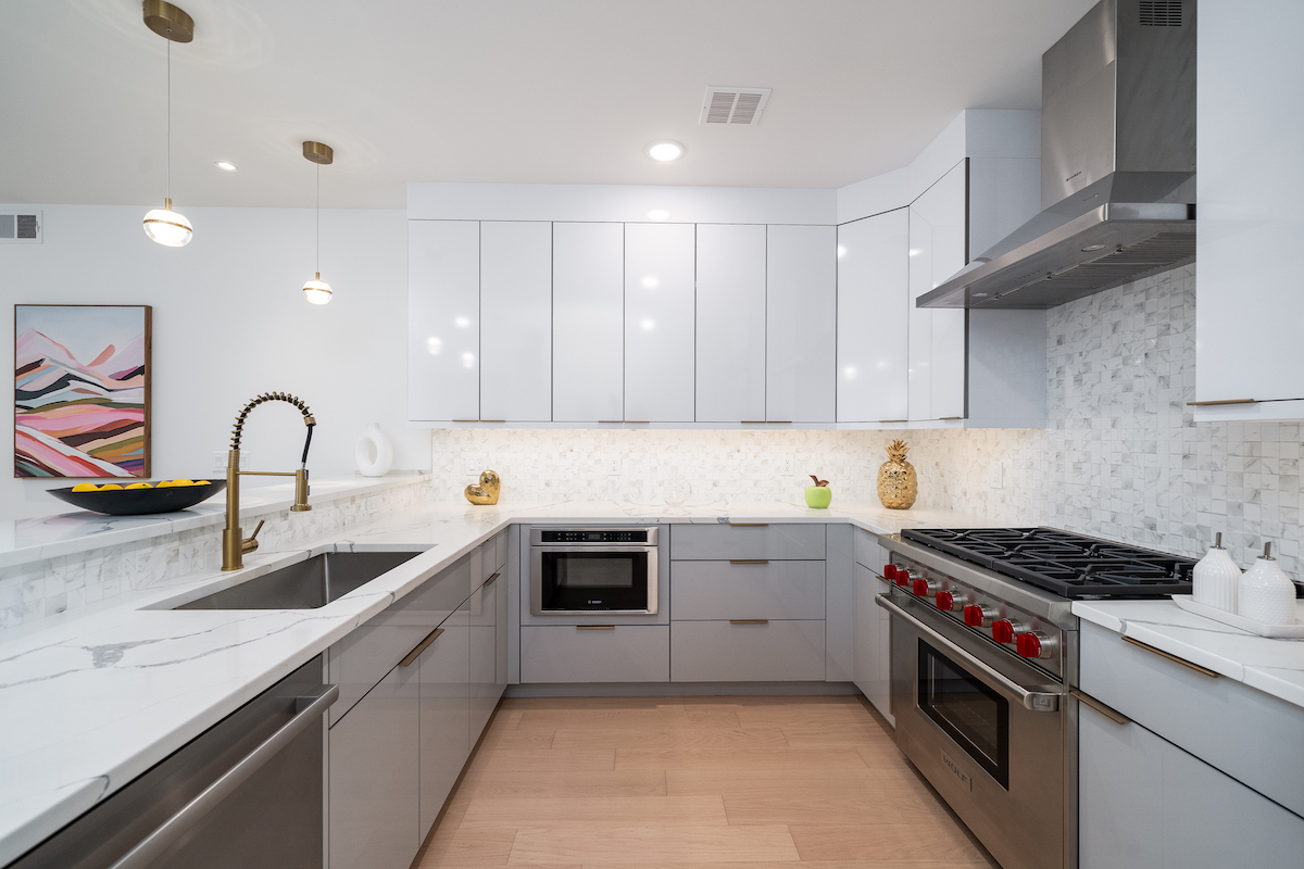 Luxurious Custom Kitchen Cabinets